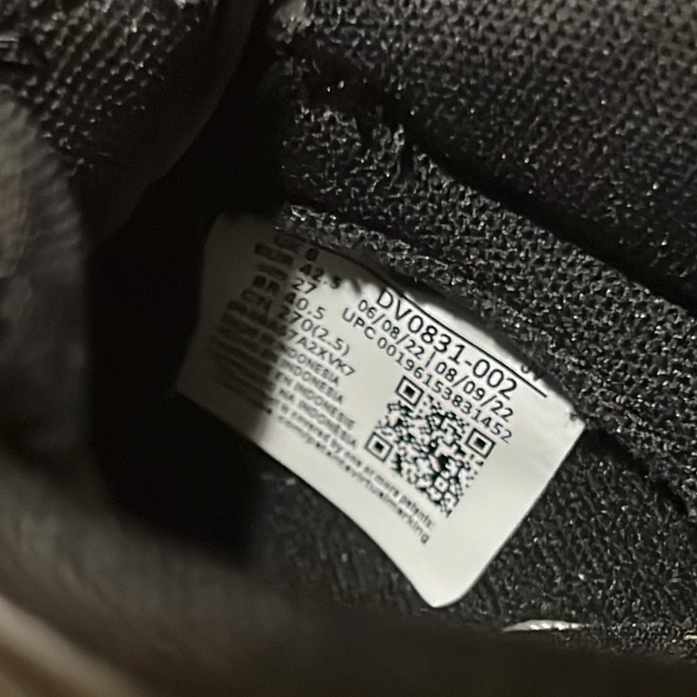 DS 2023 NIKE DUNK LOW RETRO BLACK PANDA 2.0 SIZE MENS 9 OR 9.5 NIB - Picture 8 of 12